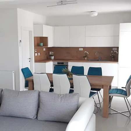Villa-apartments Karmel *